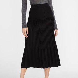 Express High Waisted Pleated Midi Sweater Skirt Black